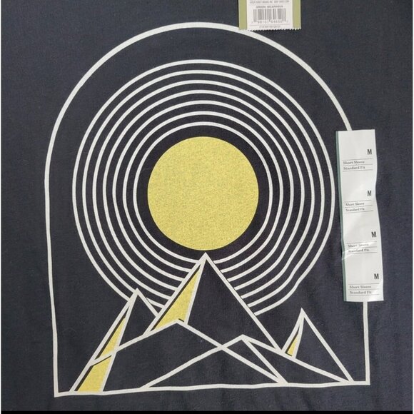 Goodfellow Men's Short Sleeve Standard Fit Graphic T's size M NWT - Picture 2 of 5